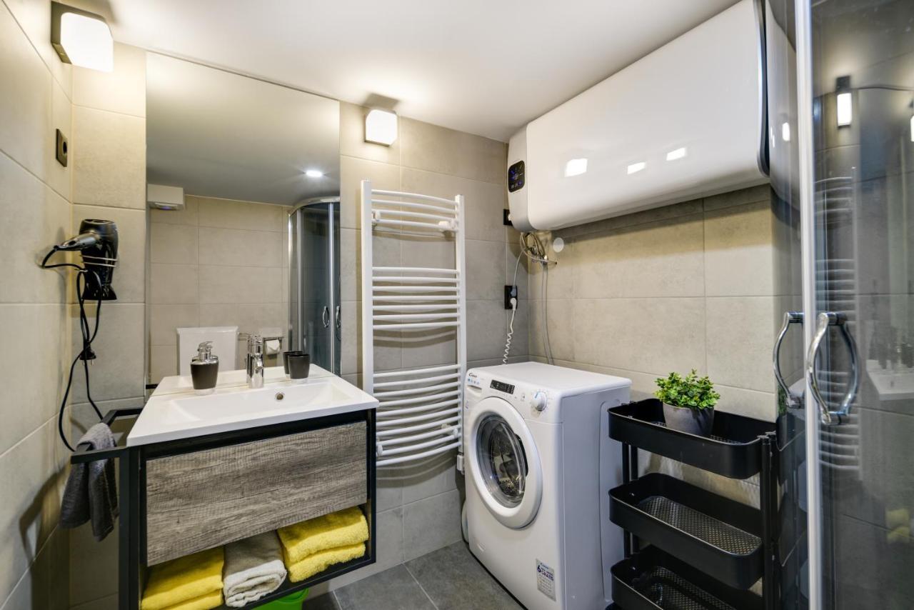 Luxury Apartment In The City Center With Parking Budapesta Exterior foto