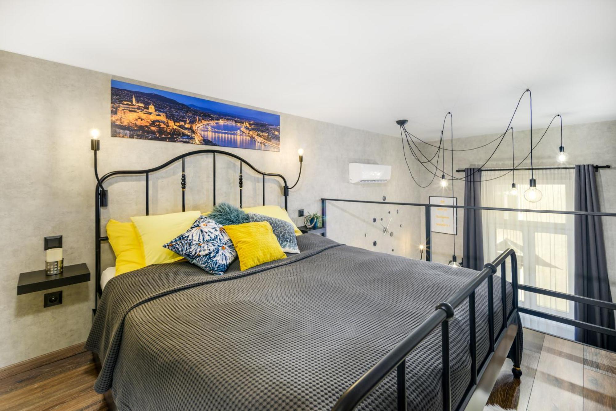 Luxury Apartment In The City Center With Parking Budapesta Exterior foto
